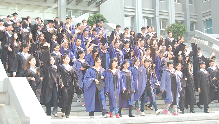 潮吹
2012届毕业视频